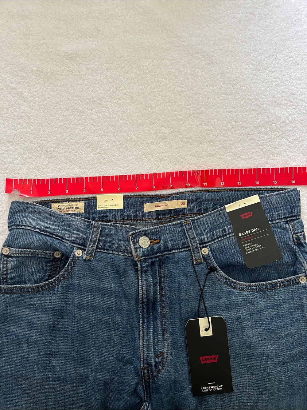 Levi's 28 x 30 Jeans Premium Baggy Dad Linen + Denim Lightweight Medium Wash NWT - Picture 15 of 15